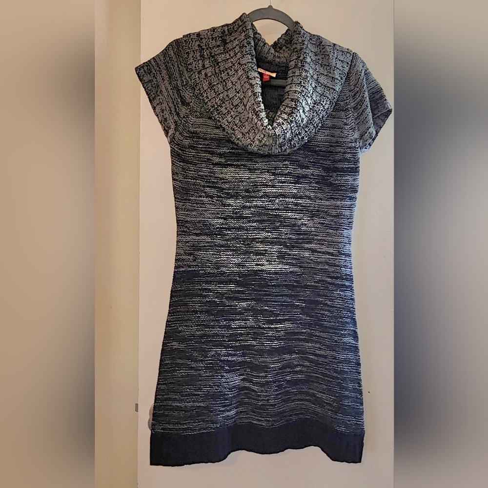 L.E.I. Youth Girls Ombre Gray knit Dress Large jr. Sweater Dress Long sleeve C30